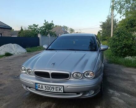 Серый Ягуар Х-Тайп, объемом двигателя 2.1 л и пробегом 218 тыс. км за 5000 $, фото 1 на Automoto.ua