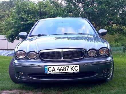 Ягуар Х-Тайп 2005 в Черкассах на Automoto.ua Серый Ягуар Х-Тайп, объемом двигателя 2 л и пробегом 245 тыс. км за 5555 $, фото 1 на Automoto.ua