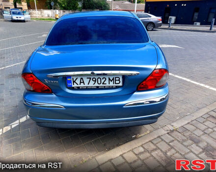 Синий Ягуар Х-Тайп, объемом двигателя 2.1 л и пробегом 203 тыс. км за 5300 $, фото 1 на Automoto.ua