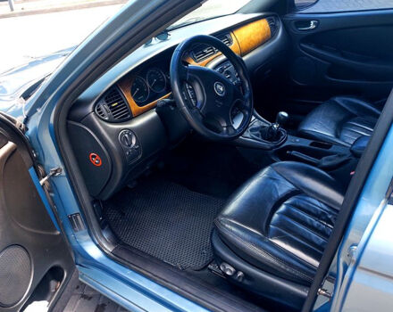 Синий Ягуар Х-Тайп, объемом двигателя 2.1 л и пробегом 203 тыс. км за 5300 $, фото 7 на Automoto.ua