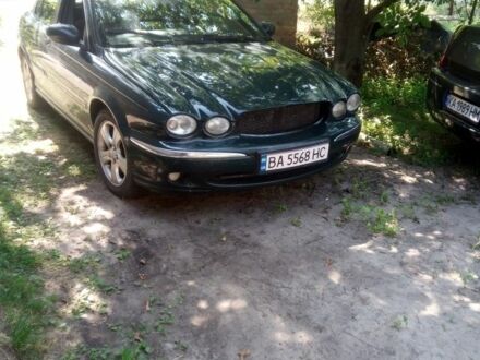 Зеленый Ягуар Х-Тайп, объемом двигателя 2 л и пробегом 307 тыс. км за 3210 $, фото 1 на Automoto.ua