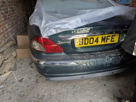 Зеленый Ягуар Х-Тайп, объемом двигателя 0 л и пробегом 100 тыс. км за 2600 $, фото 1 на Automoto.ua