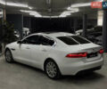 Белый Ягуар XE, объемом двигателя 2 л и пробегом 51 тыс. км за 15500 $, фото 9 на Automoto.ua