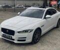 Белый Ягуар XE, объемом двигателя 2 л и пробегом 150 тыс. км за 13500 $, фото 1 на Automoto.ua