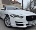 Белый Ягуар XE, объемом двигателя 2 л и пробегом 52 тыс. км за 14250 $, фото 1 на Automoto.ua