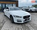 Белый Ягуар XE, объемом двигателя 2 л и пробегом 145 тыс. км за 13400 $, фото 1 на Automoto.ua