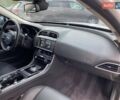 Белый Ягуар XE, объемом двигателя 2 л и пробегом 145 тыс. км за 13400 $, фото 7 на Automoto.ua