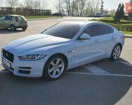 Білий Ягуар XE, об'ємом двигуна 2 л та пробігом 180 тис. км за 16500 $, фото 3 на Automoto.ua