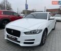 Белый Ягуар XE, объемом двигателя 2 л и пробегом 145 тыс. км за 14900 $, фото 1 на Automoto.ua