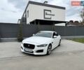 Білий Ягуар XE, об'ємом двигуна 2 л та пробігом 160 тис. км за 15500 $, фото 1 на Automoto.ua