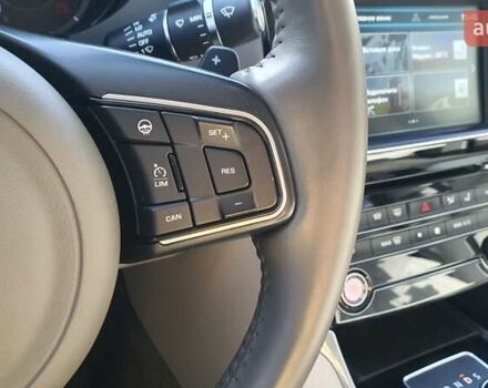 Білий Ягуар XE, об'ємом двигуна 2 л та пробігом 180 тис. км за 16500 $, фото 23 на Automoto.ua