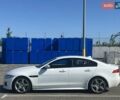Білий Ягуар XE, об'ємом двигуна 2 л та пробігом 156 тис. км за 15800 $, фото 4 на Automoto.ua
