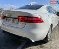 Белый Ягуар XE, объемом двигателя 2 л и пробегом 120 тыс. км за 13400 $, фото 2 на Automoto.ua