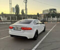 Белый Ягуар XE, объемом двигателя 2 л и пробегом 100 тыс. км за 15500 $, фото 6 на Automoto.ua