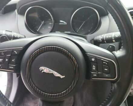 Белый Ягуар XE, объемом двигателя 2 л и пробегом 158 тыс. км за 15800 $, фото 4 на Automoto.ua