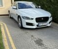 Белый Ягуар XE, объемом двигателя 2 л и пробегом 140 тыс. км за 13503 $, фото 1 на Automoto.ua