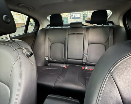 Белый Ягуар XE, объемом двигателя 2 л и пробегом 100 тыс. км за 15500 $, фото 18 на Automoto.ua