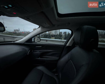 Белый Ягуар XE, объемом двигателя 2 л и пробегом 57 тыс. км за 14500 $, фото 17 на Automoto.ua