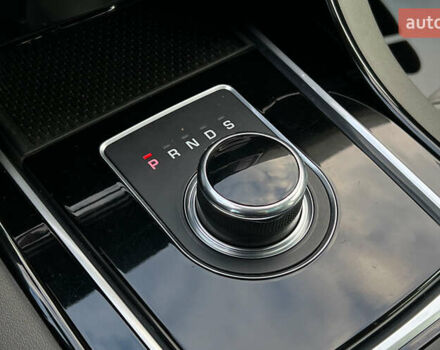 Белый Ягуар XE, объемом двигателя 2 л и пробегом 82 тыс. км за 14300 $, фото 19 на Automoto.ua