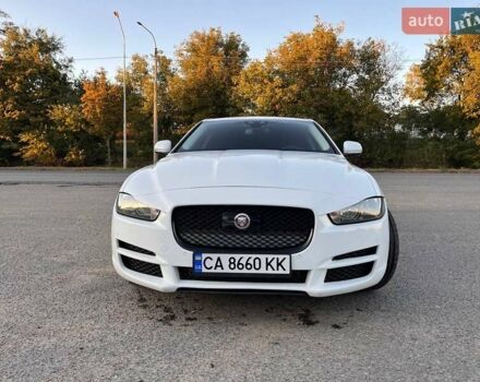 Белый Ягуар XE, объемом двигателя 2 л и пробегом 68 тыс. км за 16700 $, фото 28 на Automoto.ua