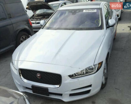 Білий Ягуар XE, об'ємом двигуна 2 л та пробігом 40 тис. км за 7500 $, фото 9 на Automoto.ua