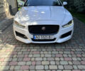 Белый Ягуар XE, объемом двигателя 2 л и пробегом 157 тыс. км за 13500 $, фото 1 на Automoto.ua