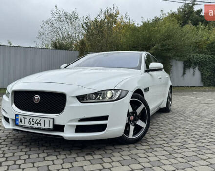 Белый Ягуар XE, объемом двигателя 2 л и пробегом 137 тыс. км за 16950 $, фото 5 на Automoto.ua