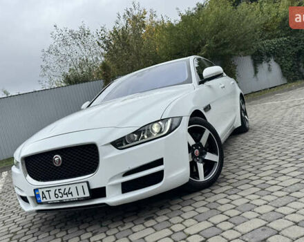 Белый Ягуар XE, объемом двигателя 2 л и пробегом 137 тыс. км за 16950 $, фото 6 на Automoto.ua