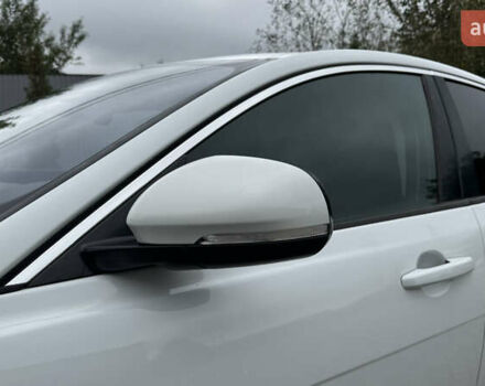 Белый Ягуар XE, объемом двигателя 2 л и пробегом 137 тыс. км за 16950 $, фото 19 на Automoto.ua