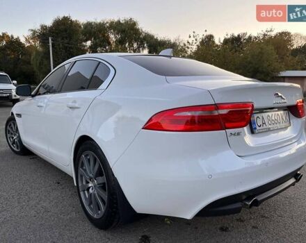 Белый Ягуар XE, объемом двигателя 2 л и пробегом 68 тыс. км за 16700 $, фото 21 на Automoto.ua