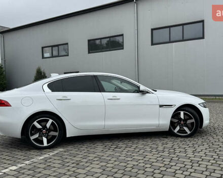 Белый Ягуар XE, объемом двигателя 2 л и пробегом 137 тыс. км за 16950 $, фото 15 на Automoto.ua