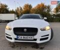 Белый Ягуар XE, объемом двигателя 2 л и пробегом 68 тыс. км за 16700 $, фото 7 на Automoto.ua