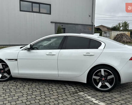 Белый Ягуар XE, объемом двигателя 2 л и пробегом 137 тыс. км за 16950 $, фото 27 на Automoto.ua