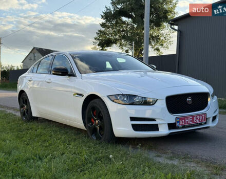 Білий Ягуар XE, об'ємом двигуна 2 л та пробігом 155 тис. км за 12500 $, фото 4 на Automoto.ua