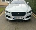 Белый Ягуар XE, объемом двигателя 2 л и пробегом 136 тыс. км за 15450 $, фото 1 на Automoto.ua