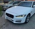 Белый Ягуар XE, объемом двигателя 2 л и пробегом 86 тыс. км за 11499 $, фото 1 на Automoto.ua