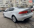 Белый Ягуар XE, объемом двигателя 2 л и пробегом 132 тыс. км за 13800 $, фото 12 на Automoto.ua