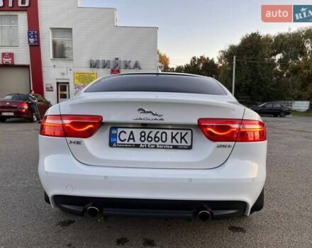 Белый Ягуар XE, объемом двигателя 2 л и пробегом 68 тыс. км за 16700 $, фото 13 на Automoto.ua