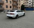 Белый Ягуар XE, объемом двигателя 2 л и пробегом 140 тыс. км за 12210 $, фото 2 на Automoto.ua