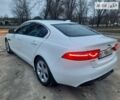 Білий Ягуар XE, об'ємом двигуна 2 л та пробігом 144 тис. км за 16400 $, фото 13 на Automoto.ua