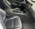 Белый Ягуар XE, объемом двигателя 2 л и пробегом 140 тыс. км за 12210 $, фото 7 на Automoto.ua