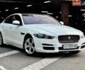 Білий Ягуар XE, об'ємом двигуна 2 л та пробігом 67 тис. км за 13500 $, фото 30 на Automoto.ua