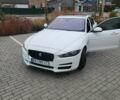 Белый Ягуар XE, объемом двигателя 2 л и пробегом 158 тыс. км за 15800 $, фото 1 на Automoto.ua