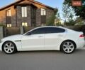 Белый Ягуар XE, объемом двигателя 2 л и пробегом 89 тыс. км за 15999 $, фото 1 на Automoto.ua