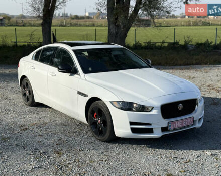 Ягуар XE 2017 в Ровно на Automoto.ua Белый Ягуар XE, объемом двигателя 2 л и пробегом 155 тыс. км за 11500 $, фото 11 на Automoto.ua