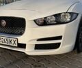 Білий Ягуар XE, об'ємом двигуна 2 л та пробігом 144 тис. км за 18500 $, фото 1 на Automoto.ua