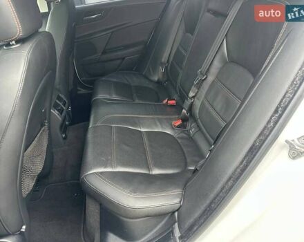 Белый Ягуар XE, объемом двигателя 0 л и пробегом 89 тыс. км за 11300 $, фото 19 на Automoto.ua