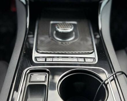 Белый Ягуар XE, объемом двигателя 3 л и пробегом 101 тыс. км за 14900 $, фото 25 на Automoto.ua