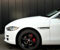 Белый Ягуар XE, объемом двигателя 2 л и пробегом 150 тыс. км за 9900 $, фото 15 на Automoto.ua