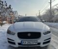 Білий Ягуар XE, об'ємом двигуна 2 л та пробігом 159 тис. км за 13900 $, фото 1 на Automoto.ua